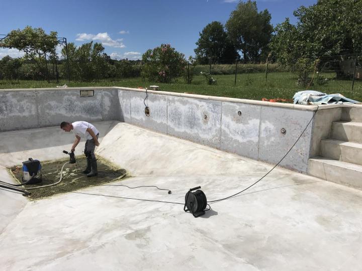 Vendeur d'accessoires de piscine Montélimar